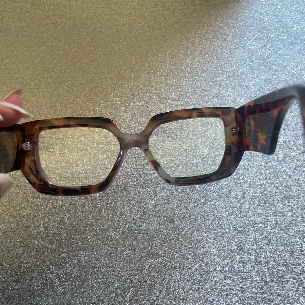 Tortoiseshell Oversized Cat-Eye Women's Sunglasses ๐ถ๏ธ๐ค - Picture 5 of 6
